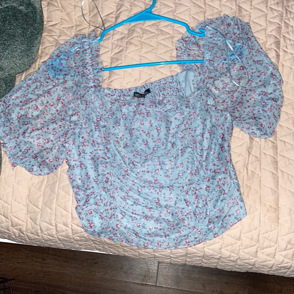 NWOT wilde fable top